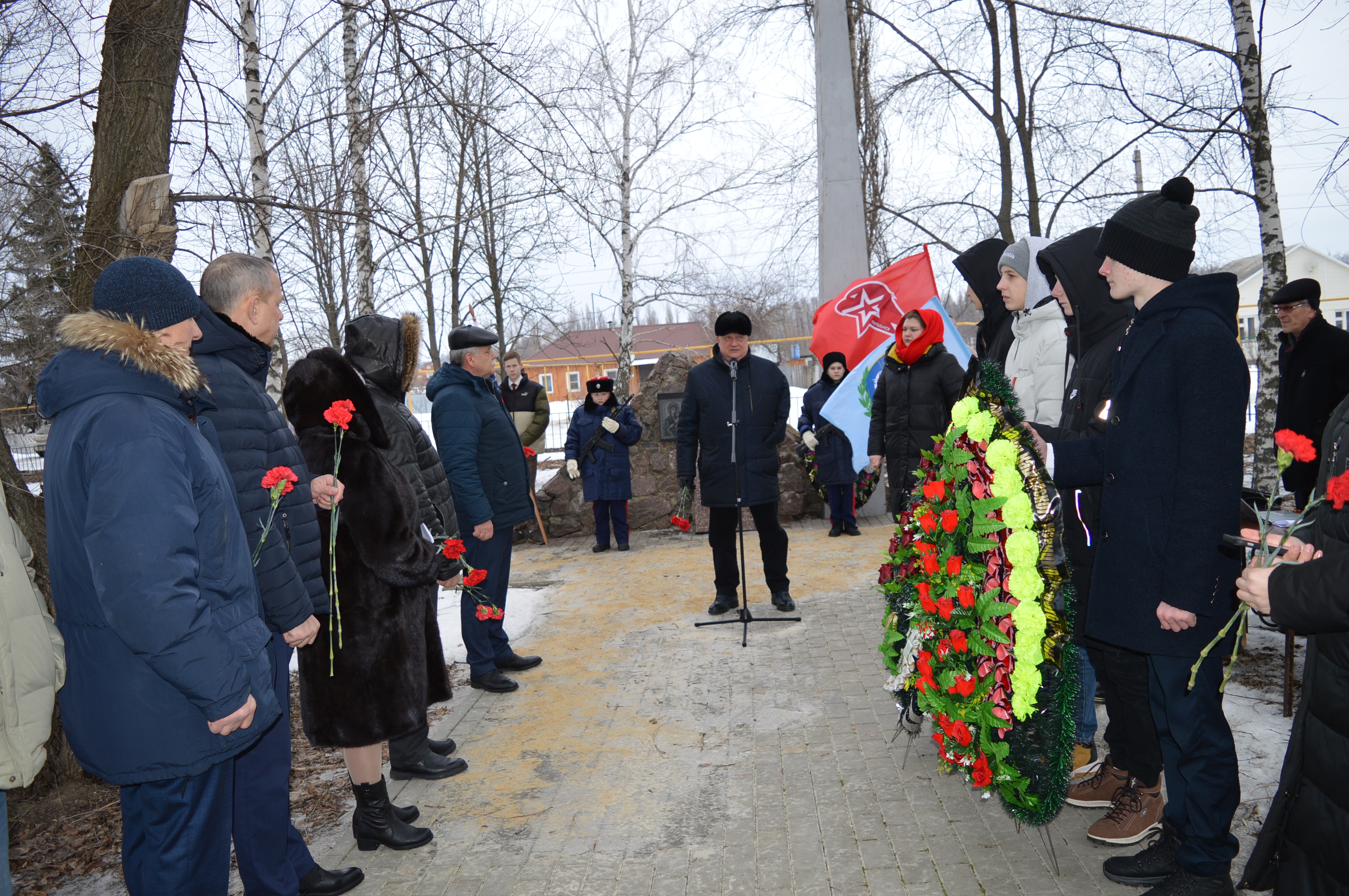 15.02.2024 в с. Каширское возле стелы воинам-интернационалистам состоялся митинг, посвящённый Дню памяти о россиянах, исполнявших служебный долг за пределами Отечества, и 35-й годовщине вывода ограниченного контингента советских войск из Республики Афгани.